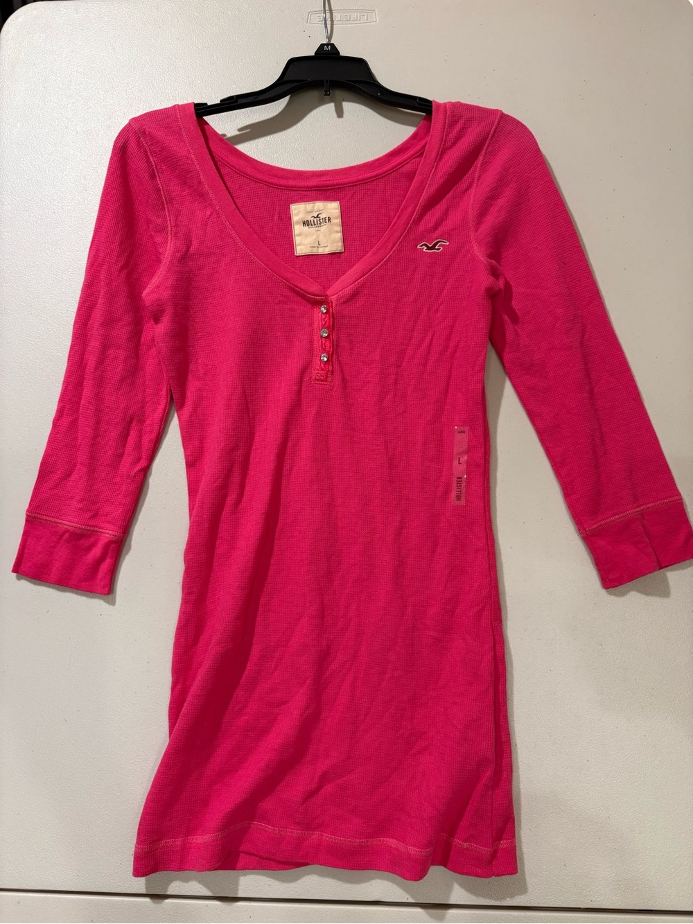 Vintage Y2K Hollister Hot Pink 3/4 Sleeve Henley Top NWT Rare - Picture 3 of 8